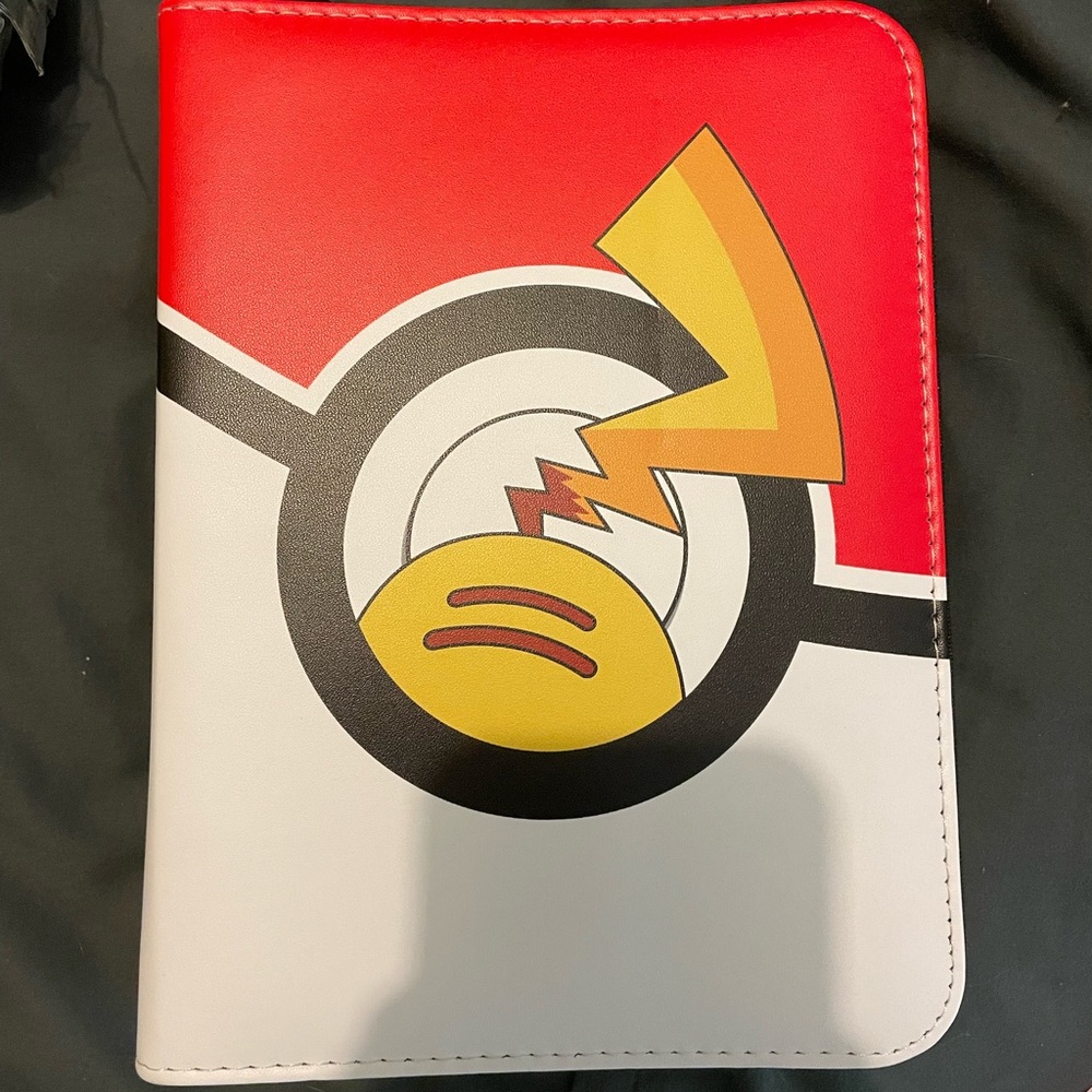 Pokémon Pikachu card binder
